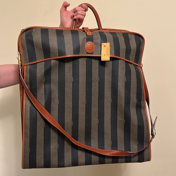 Fendi Garment Bag NWT Vintage Leather Details, Original Tag Attached $32… - Picture 1 of 13